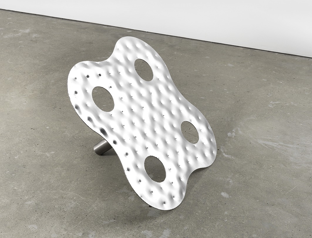 Richard Deacon, Infinity #12, 2000 Stainless steel 